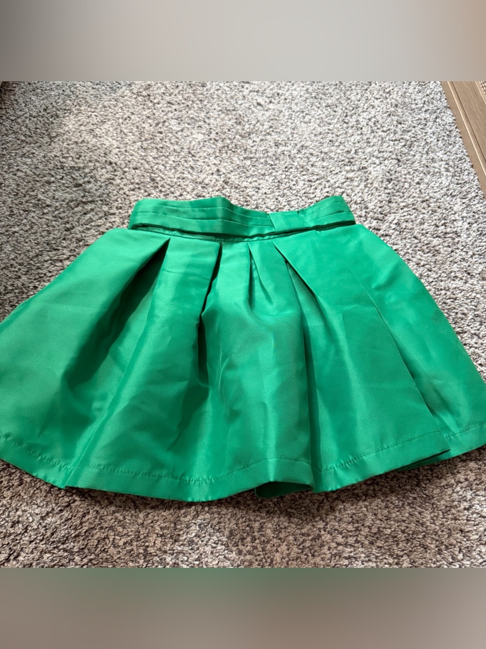 Girls Mama Luma Green Pleated Skirt Size 9/10 NWOT